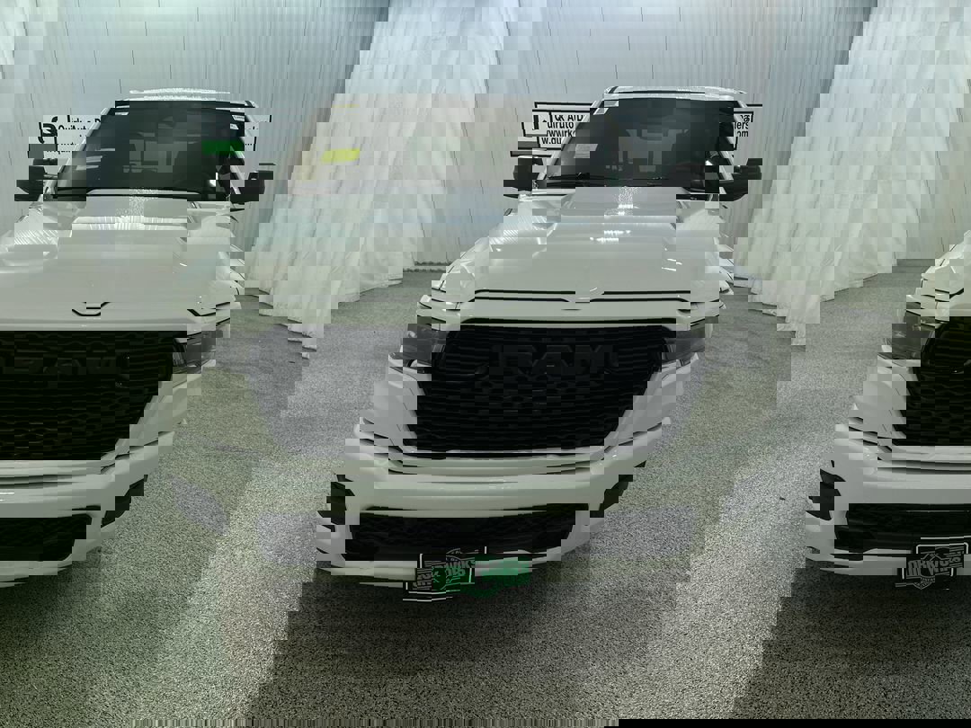 2025 Ram 1500 Tradesman photo 2