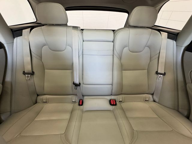 2022 Volvo XC60 Recharge T8 Inscription photo 4