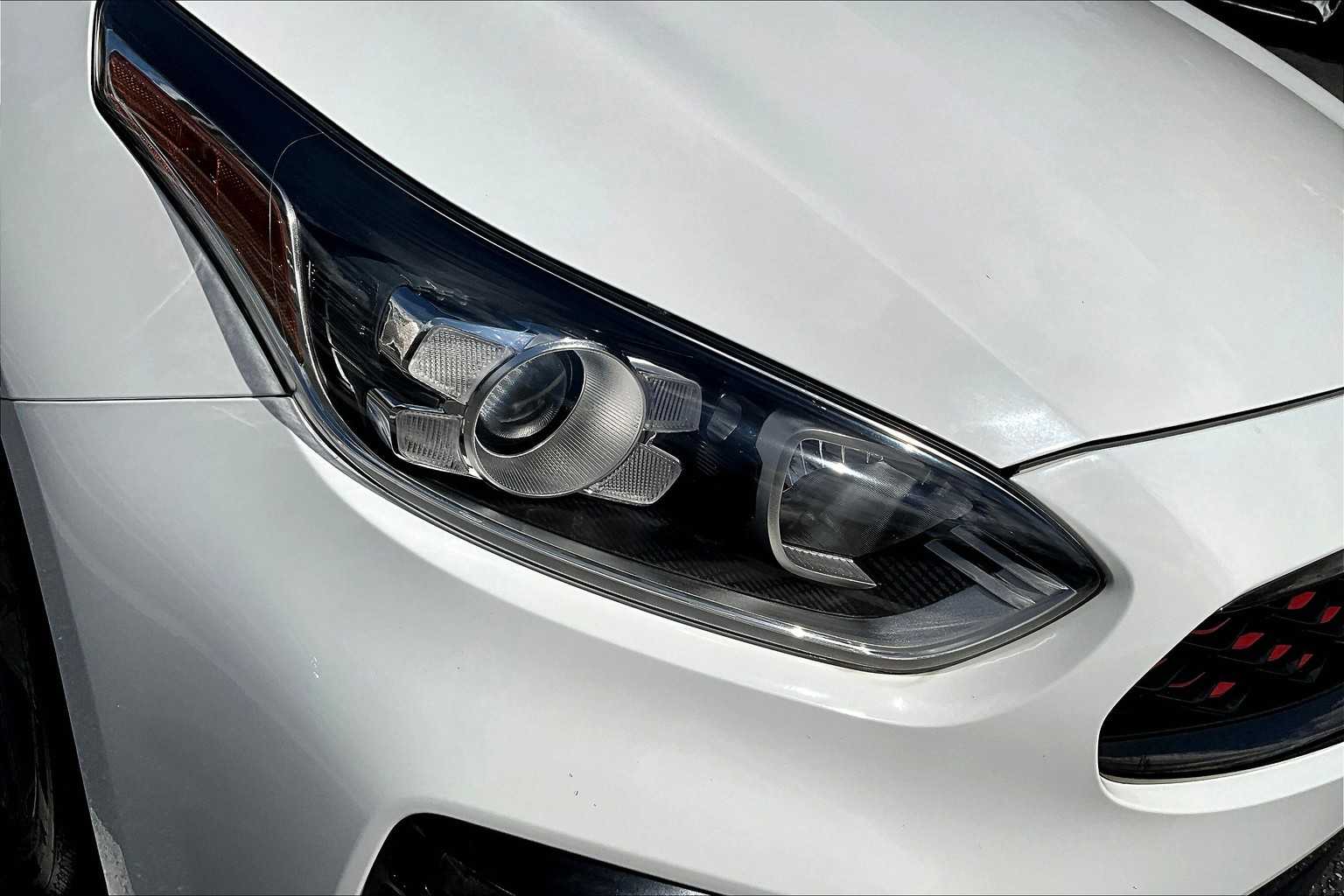 2021 Kia Forte GT-Line photo 25
