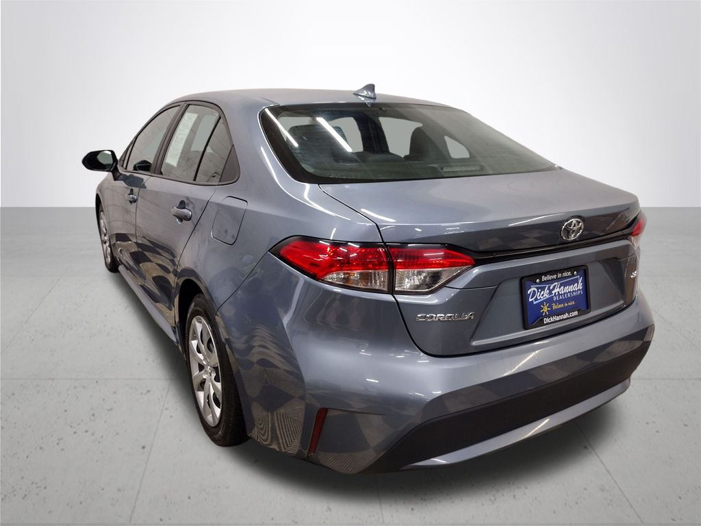2021 Toyota Corolla LE photo 11