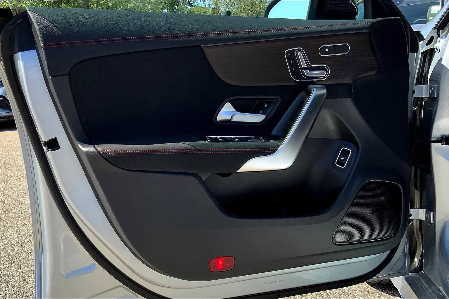 2026 Mercedes Benz CLA 250 4MATIC photo 13