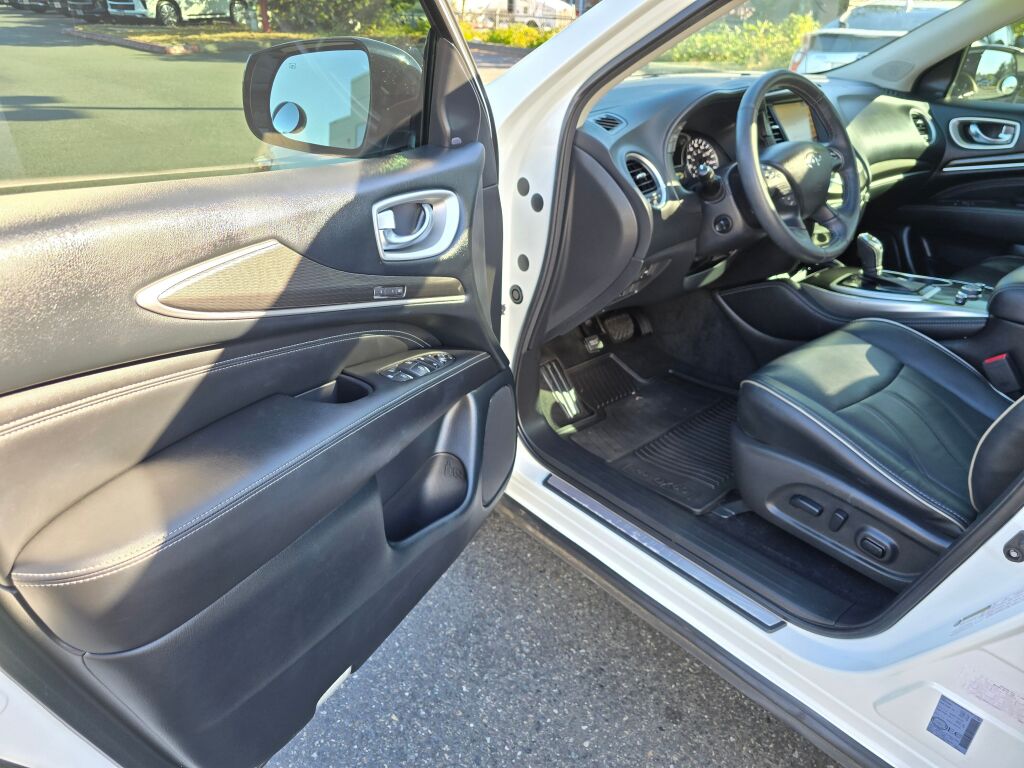 2020 Infiniti QX60 Luxe photo 18