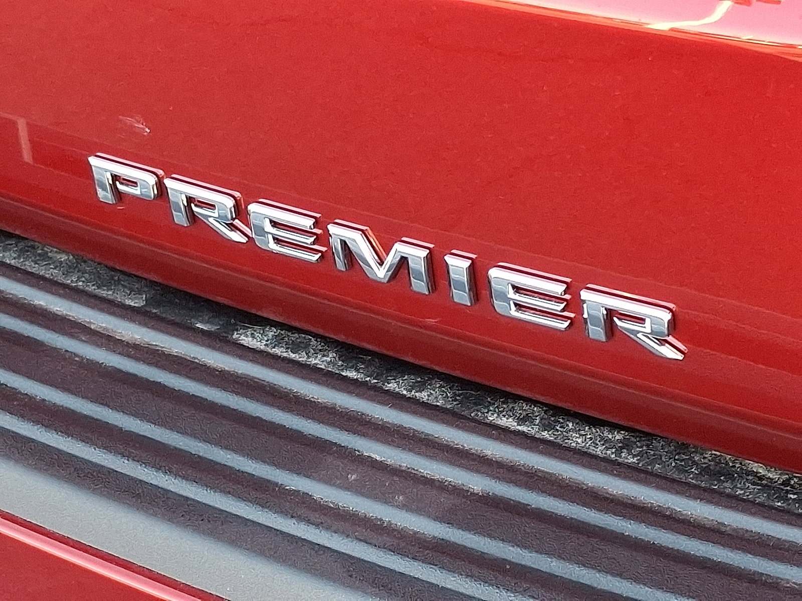 2026 Chevrolet Tahoe Premier photo 5