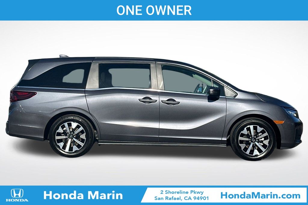 2025 Honda Odyssey EX-L photo 3