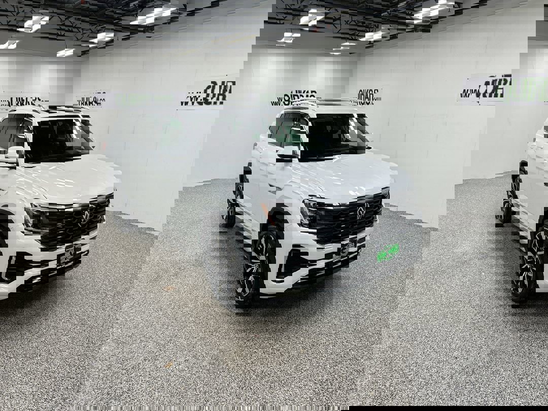 2026 Volkswagen Atlas SEL Premium R-Line's photo