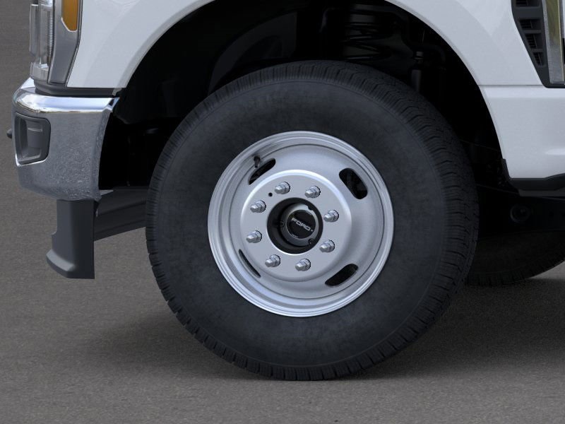 2025 Ford F-350 XL photo 17