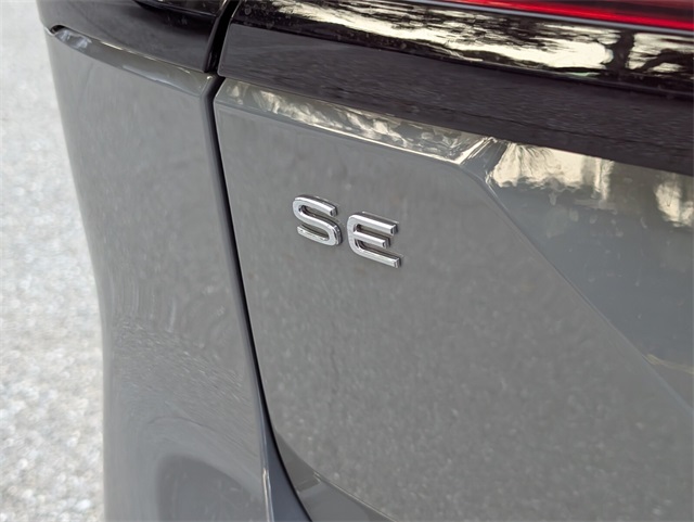 2025 Volkswagen Atlas Peak Edition SE photo 5