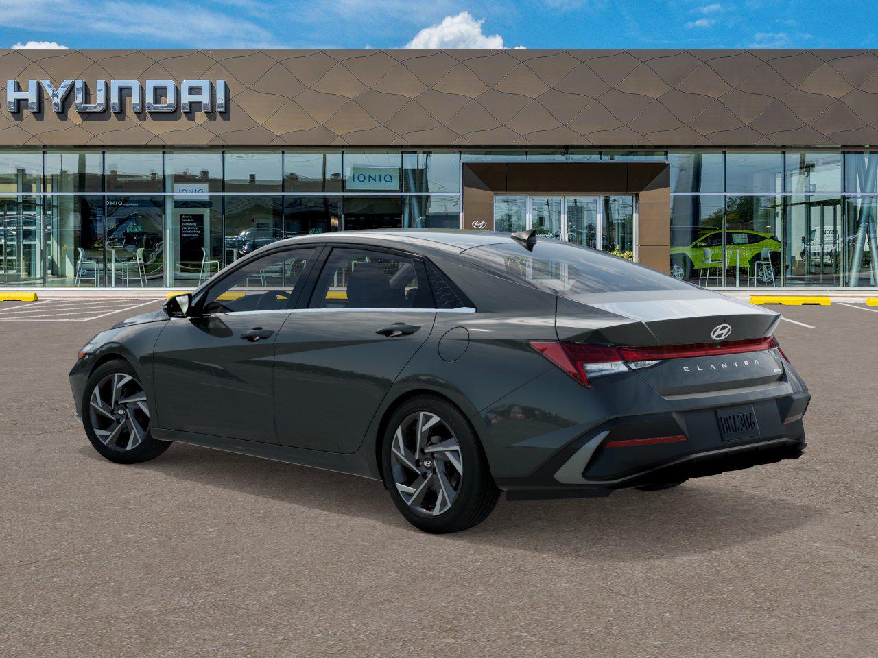 2025 Hyundai Elantra Hybrid Limited photo 4