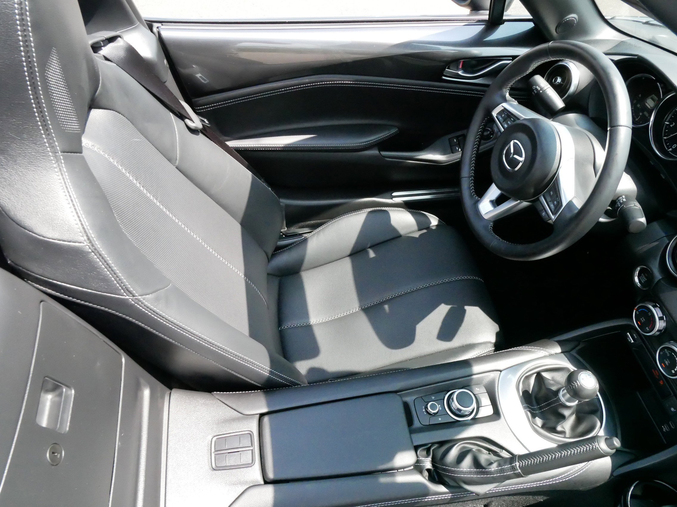 2024 Mazda MX-5 Miata Miata RF Grand Touring photo 14