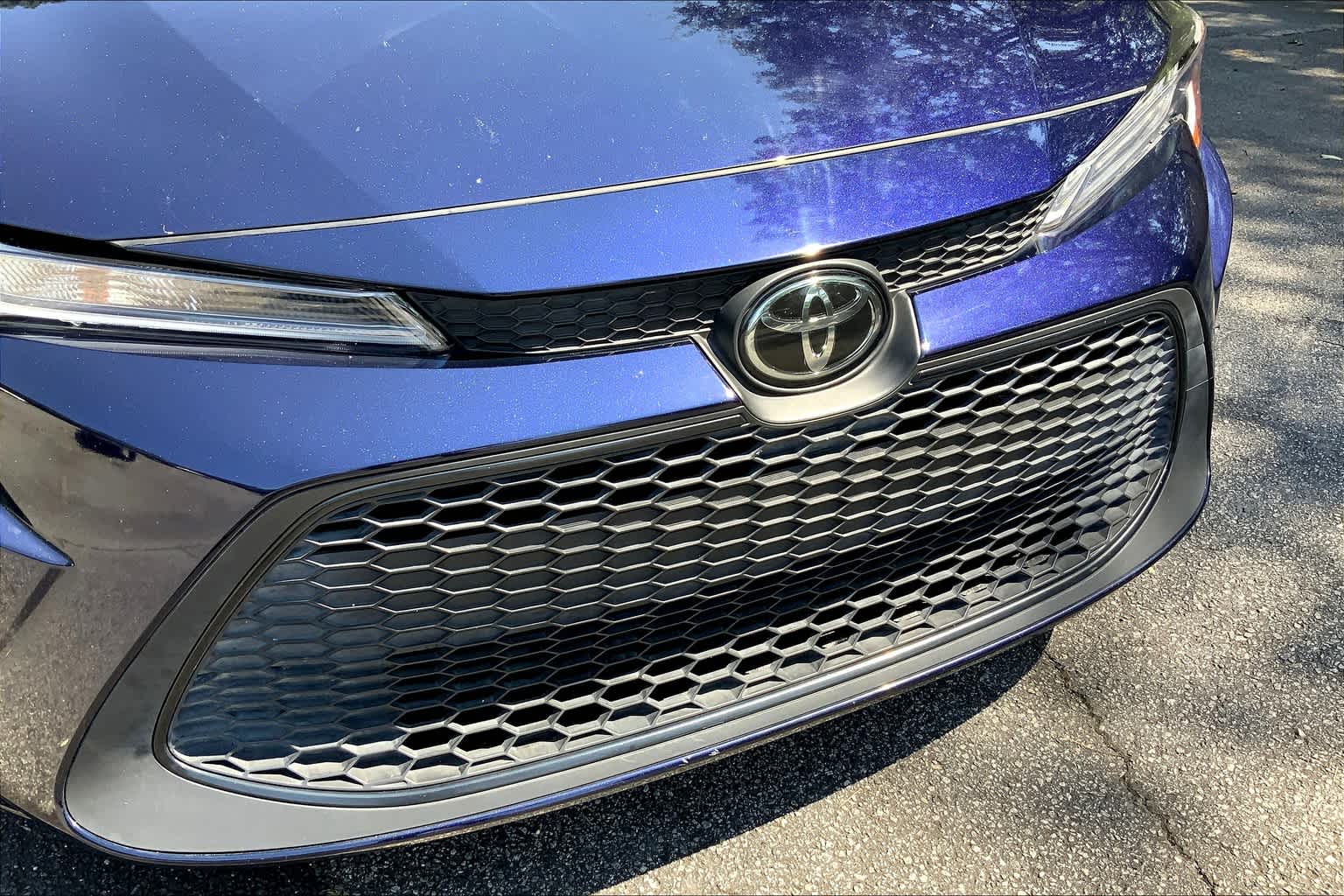 2020 Toyota Corolla LE photo 24