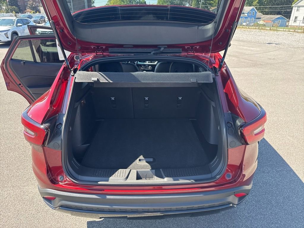 2024 Chevrolet Trax photo 16