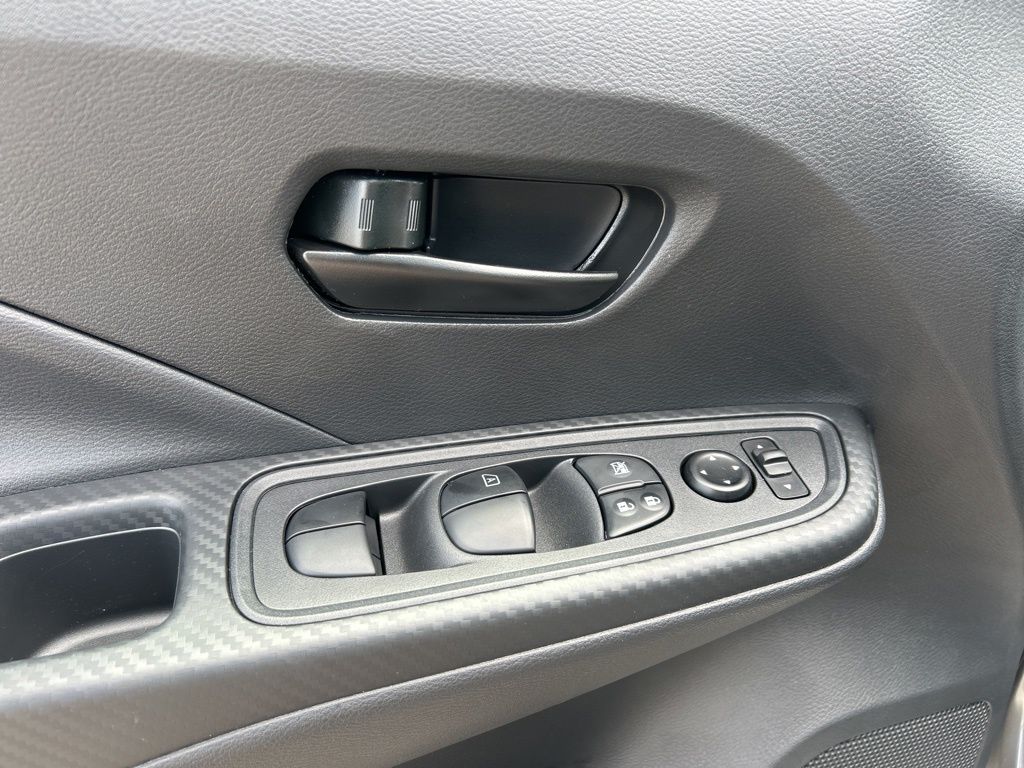 2025 Nissan Versa S photo 11