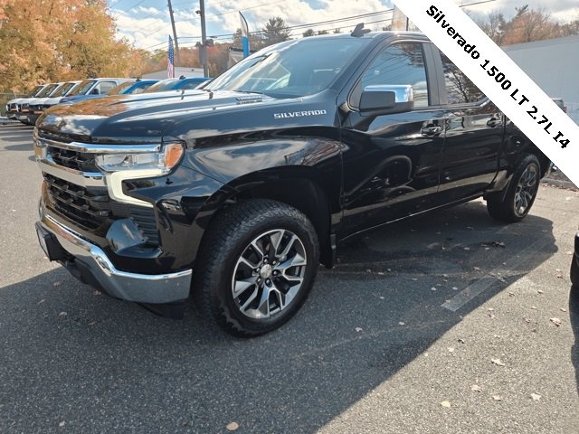 2025 Chevrolet Silverado 1500 LT photo 2
