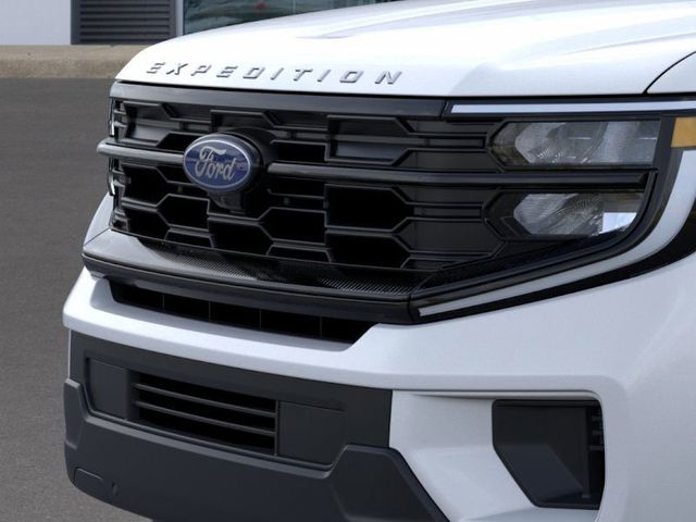2025 Ford Expedition photo 16