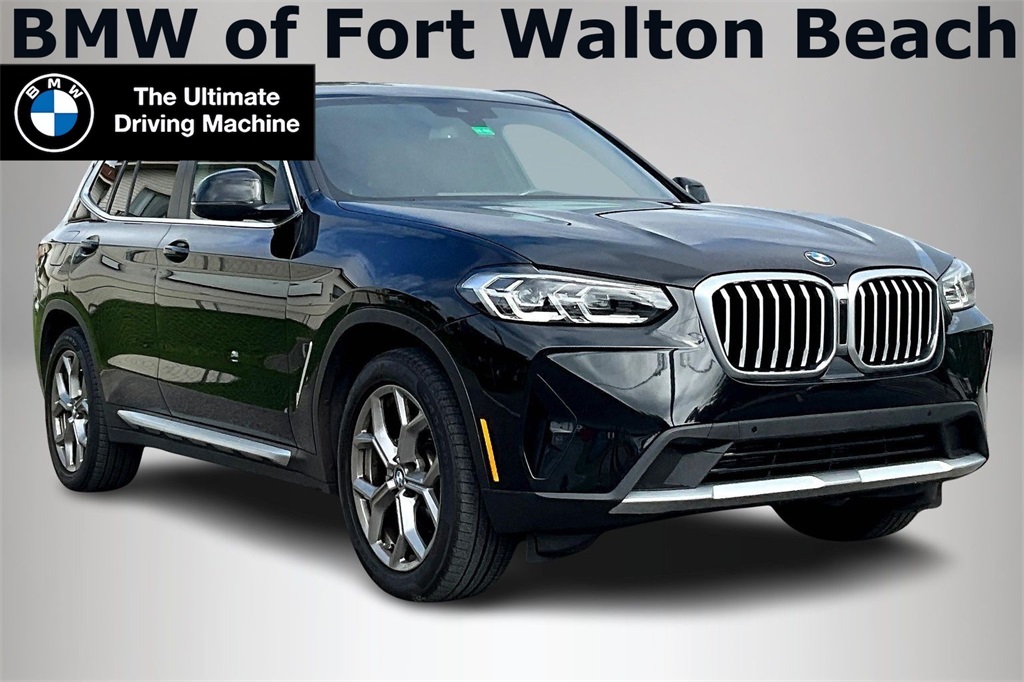 2022 BMW X3 30i's photo