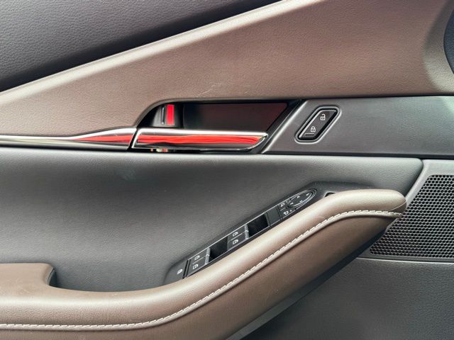 2022 Mazda CX-30 2.5 S Premium photo 16