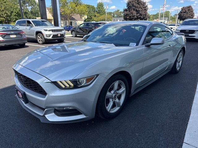 2017 Ford Mustang V6 photo 6