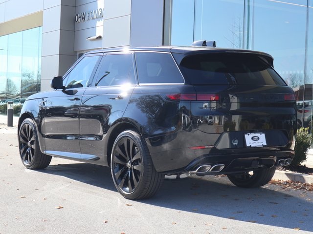 2025 Land Rover Range Rover Sport SE photo 4