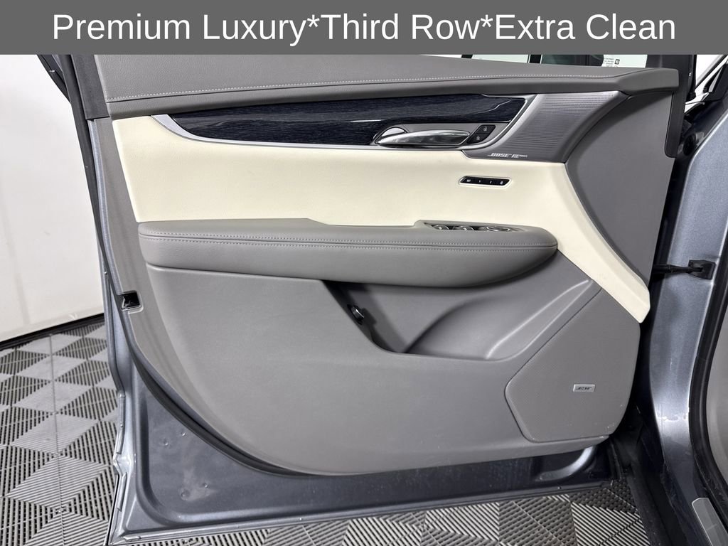 2022 Cadillac XT6 Premium Luxury photo 8