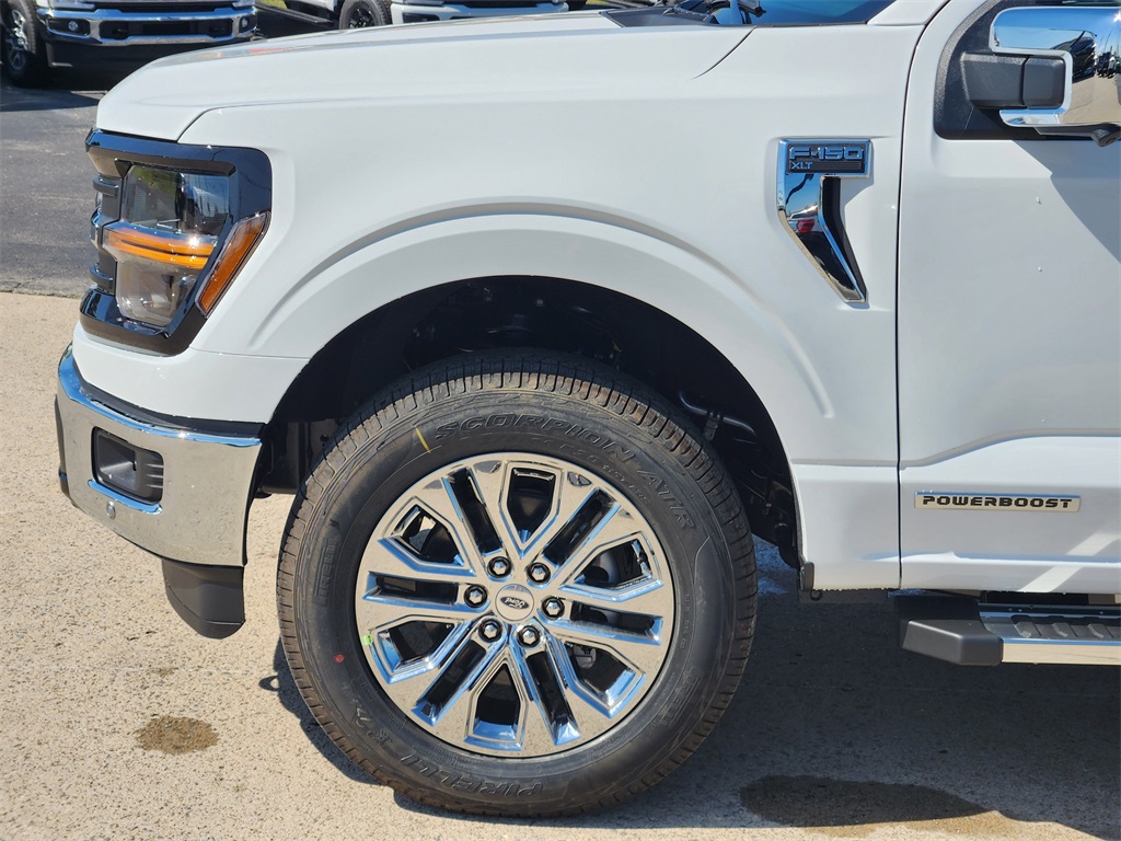 2025 Ford F-150 XLT photo 4