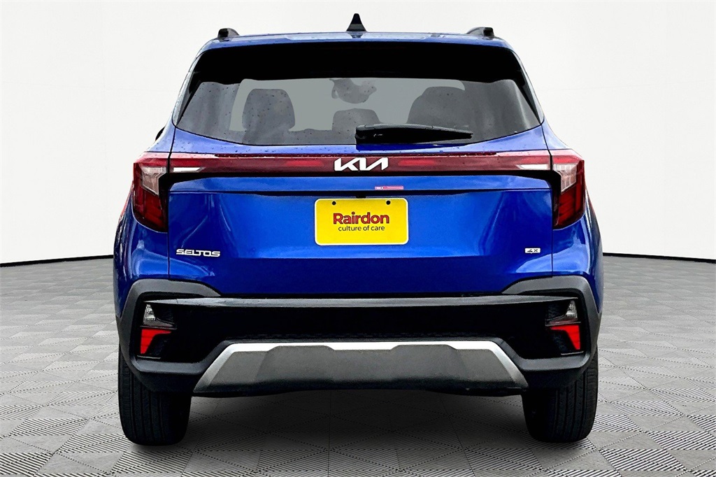 2025 Kia Seltos S photo 4