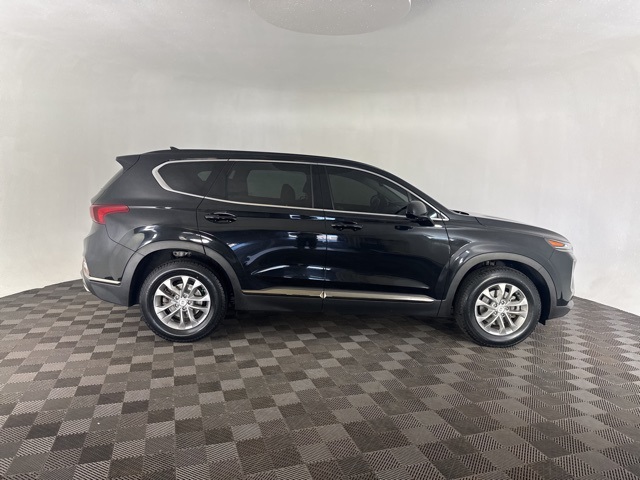 2019 Hyundai Santa Fe SEL photo 3