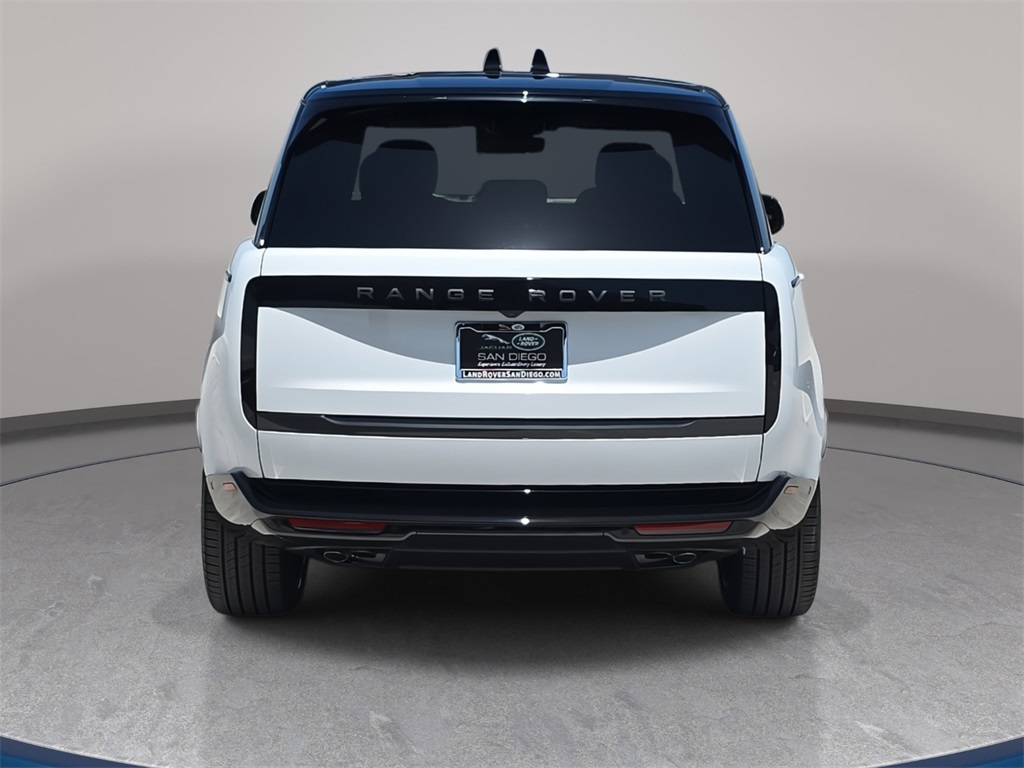 2025 Land Rover Range Rover SE photo 4