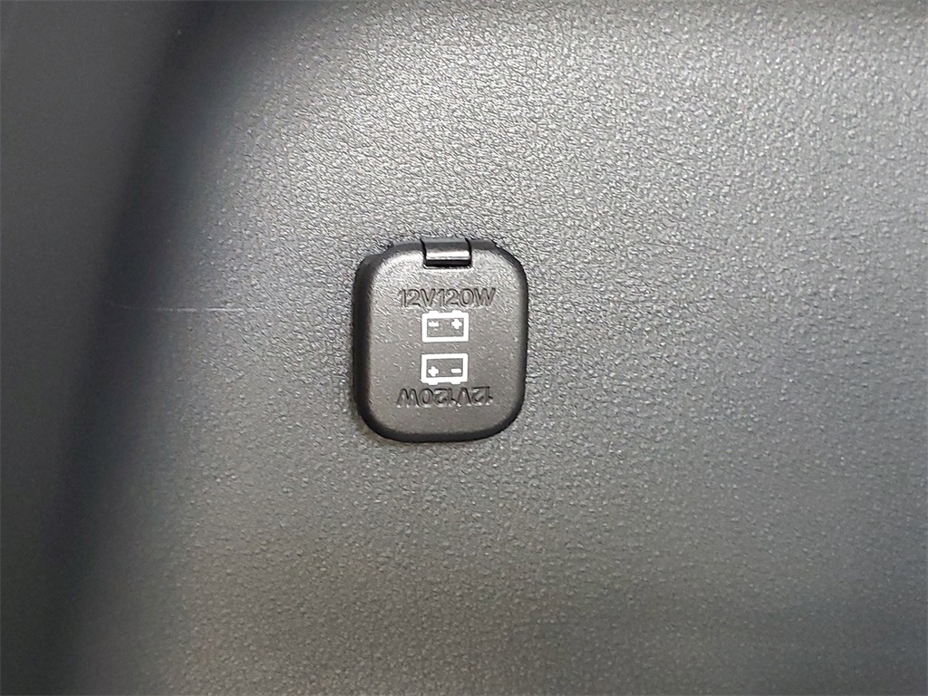 2025 Mazda CX-50 Premium photo 9