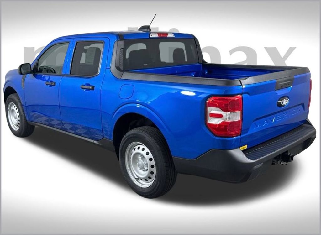 2025 Ford Maverick XL photo 2
