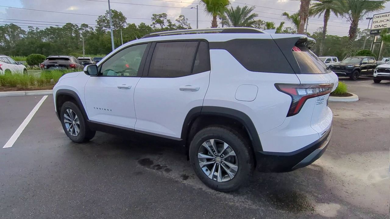 2026 Chevrolet Equinox LT photo 4