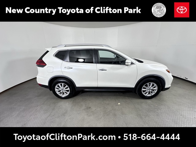 Used 2017 Nissan Rogue SV with VIN JN8AT2MV5HW272490 for sale in Mechanicville, NY