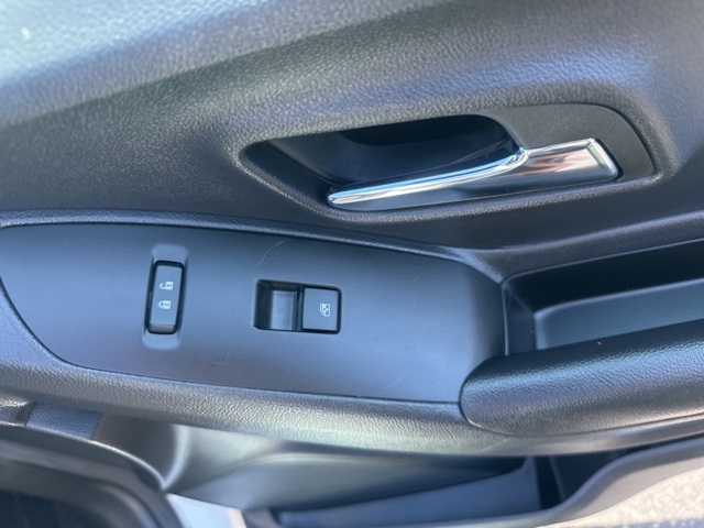 2022 Chevrolet Trax LS photo 17