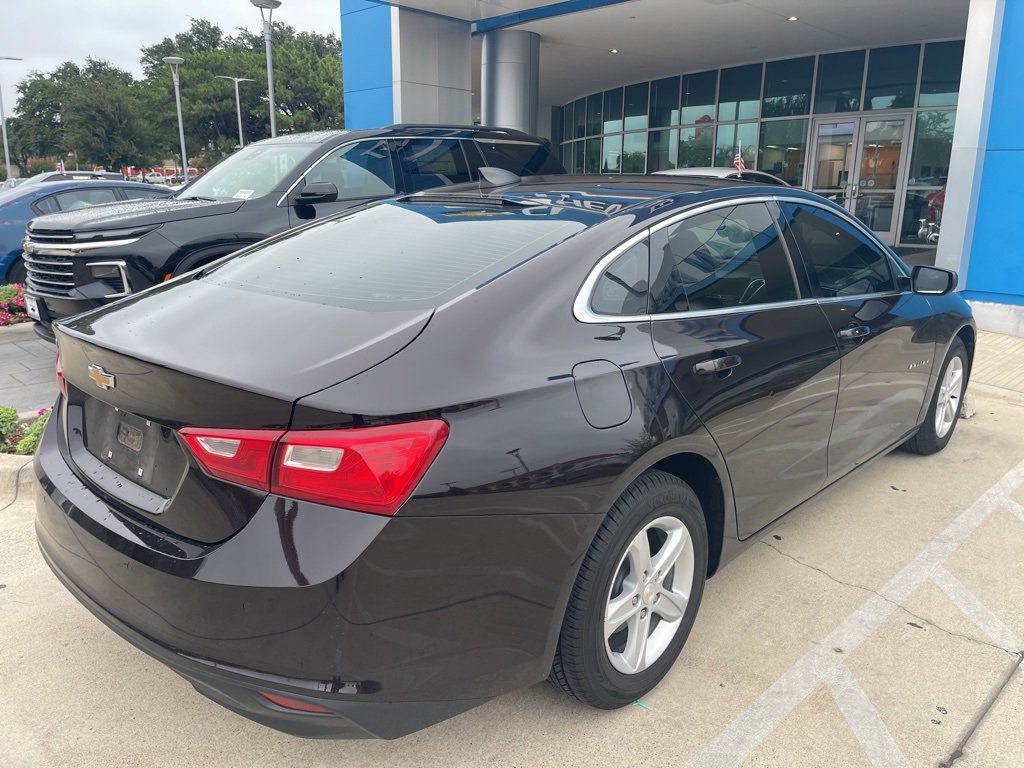 2021 Chevrolet Malibu LS photo 6
