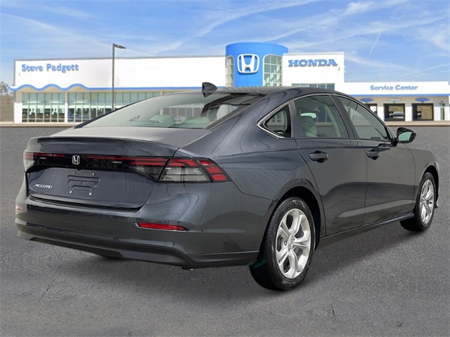 2025 Honda Accord LX photo 3