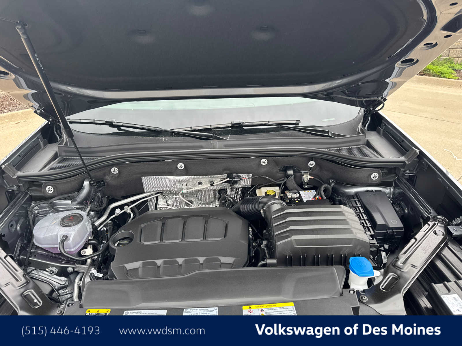2025 Volkswagen Atlas SE Technology photo 8