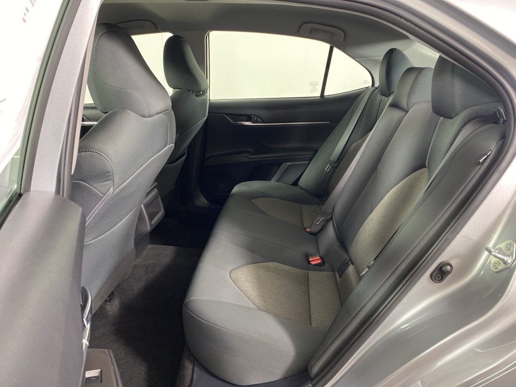 2022 Toyota Camry LE photo 15