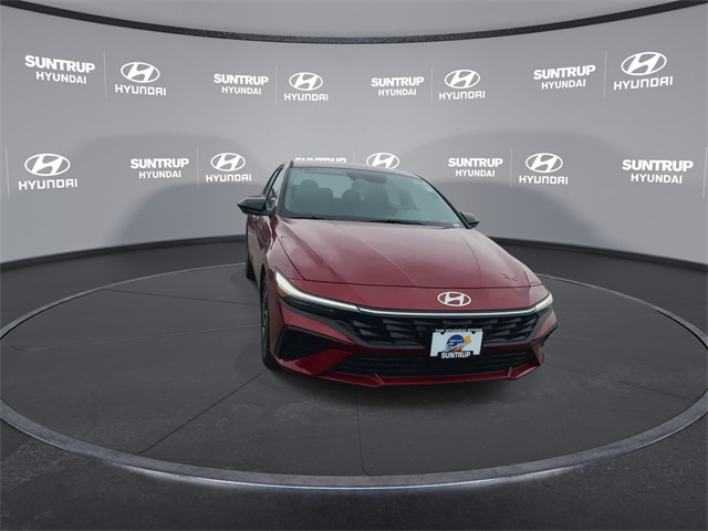 2025 Hyundai Elantra SEL Sport photo 4