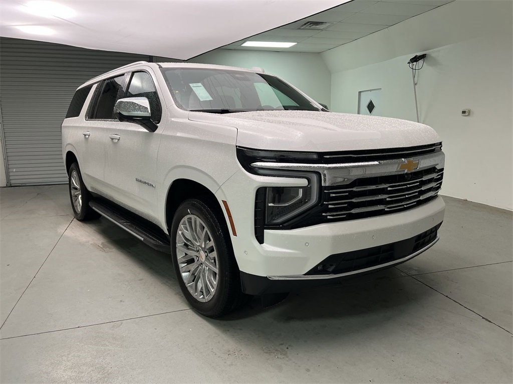 2025 Chevrolet Suburban Premier's photo