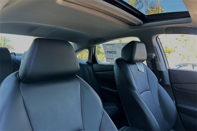 2025 Honda Accord Hybrid EX-L photo 12
