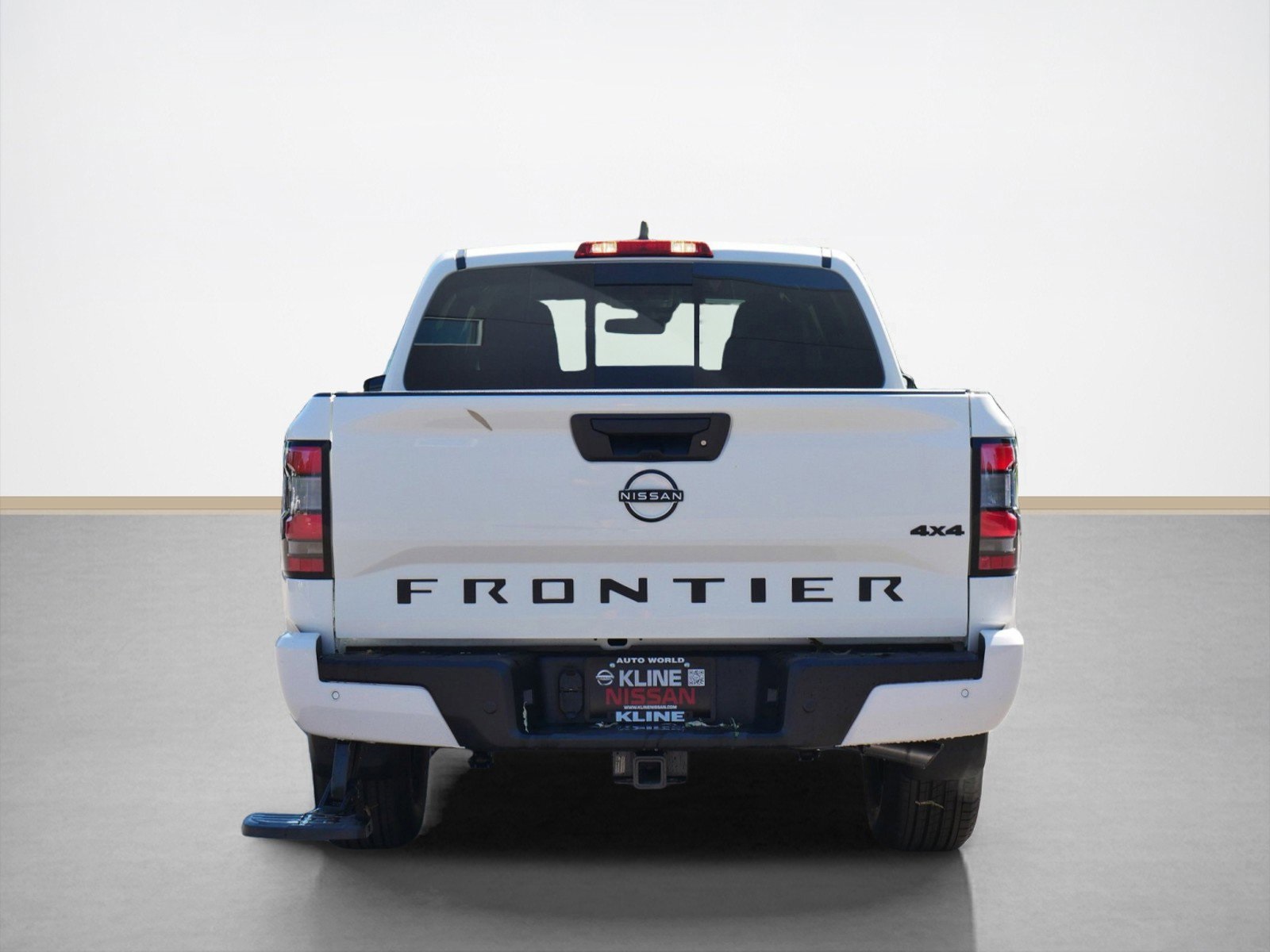 2026 Nissan Frontier SV photo 3