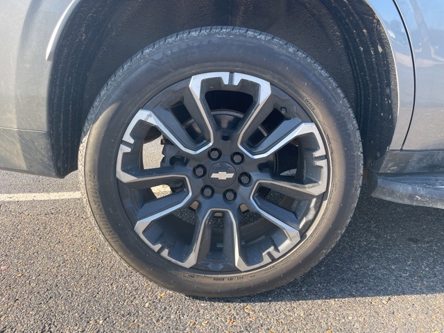 2022 Chevrolet Tahoe LS photo 3