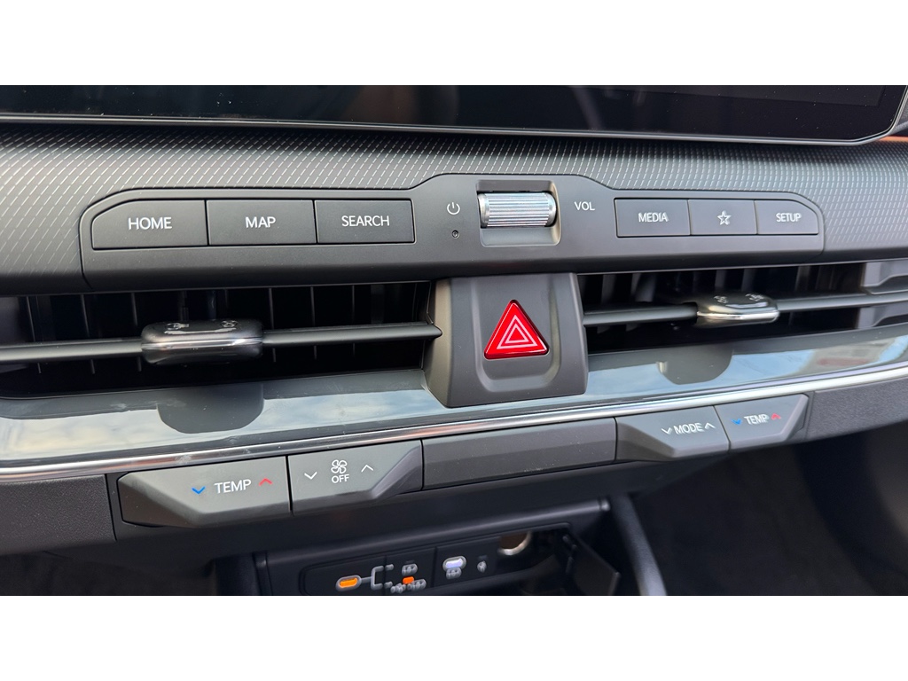 2025 Kia K4 GT-Line Turbo photo 15