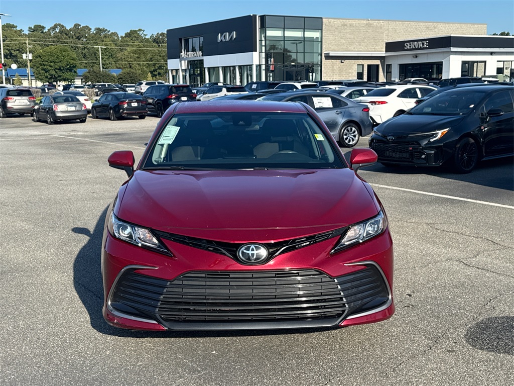 2021 Toyota Camry LE photo 7