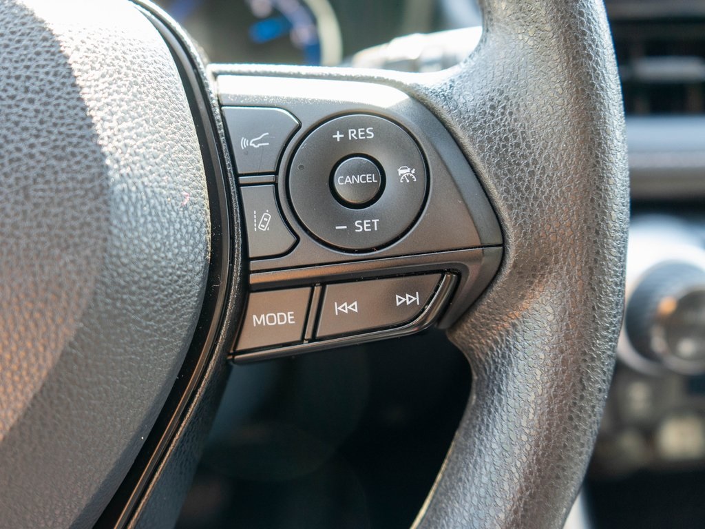 2023 Toyota RAV4 Hybrid photo 10