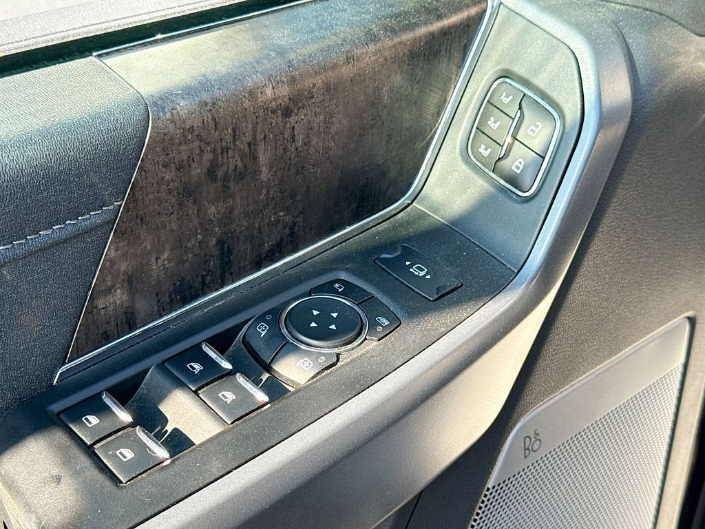 2023 Ford F-250 Lariat photo 18