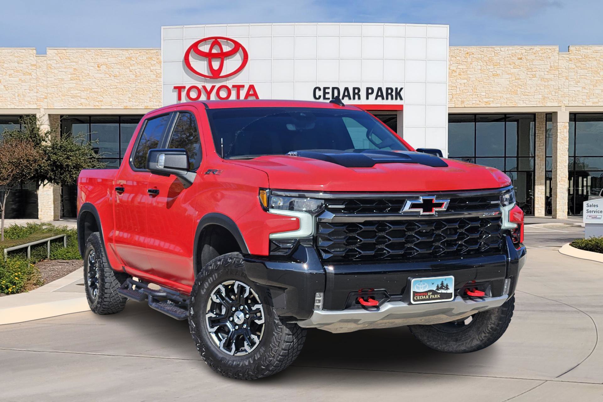 2023 Chevrolet Silverado 1500 ZR2's photo