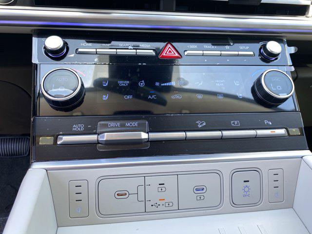 2025 Hyundai Santa Fe Calligraphy photo 26