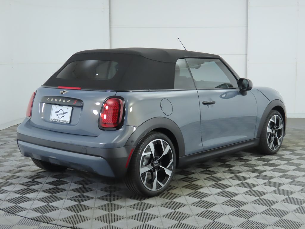 2026 Mini Cooper Convertible Iconic photo 13