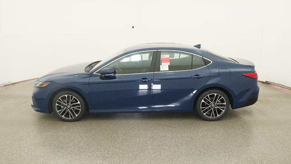 2025 Toyota Camry XLE photo 10