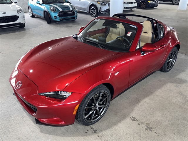 2017 Mazda MX-5 Miata RF Miata Grand Touring photo 28